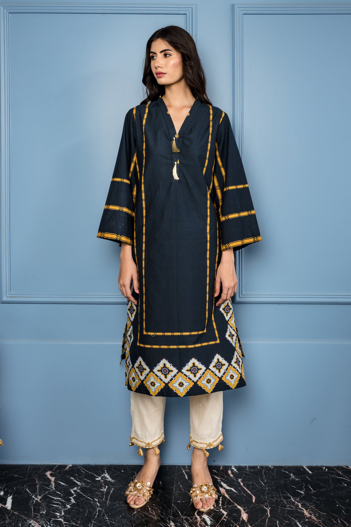 Midnight Nip Kurta Set