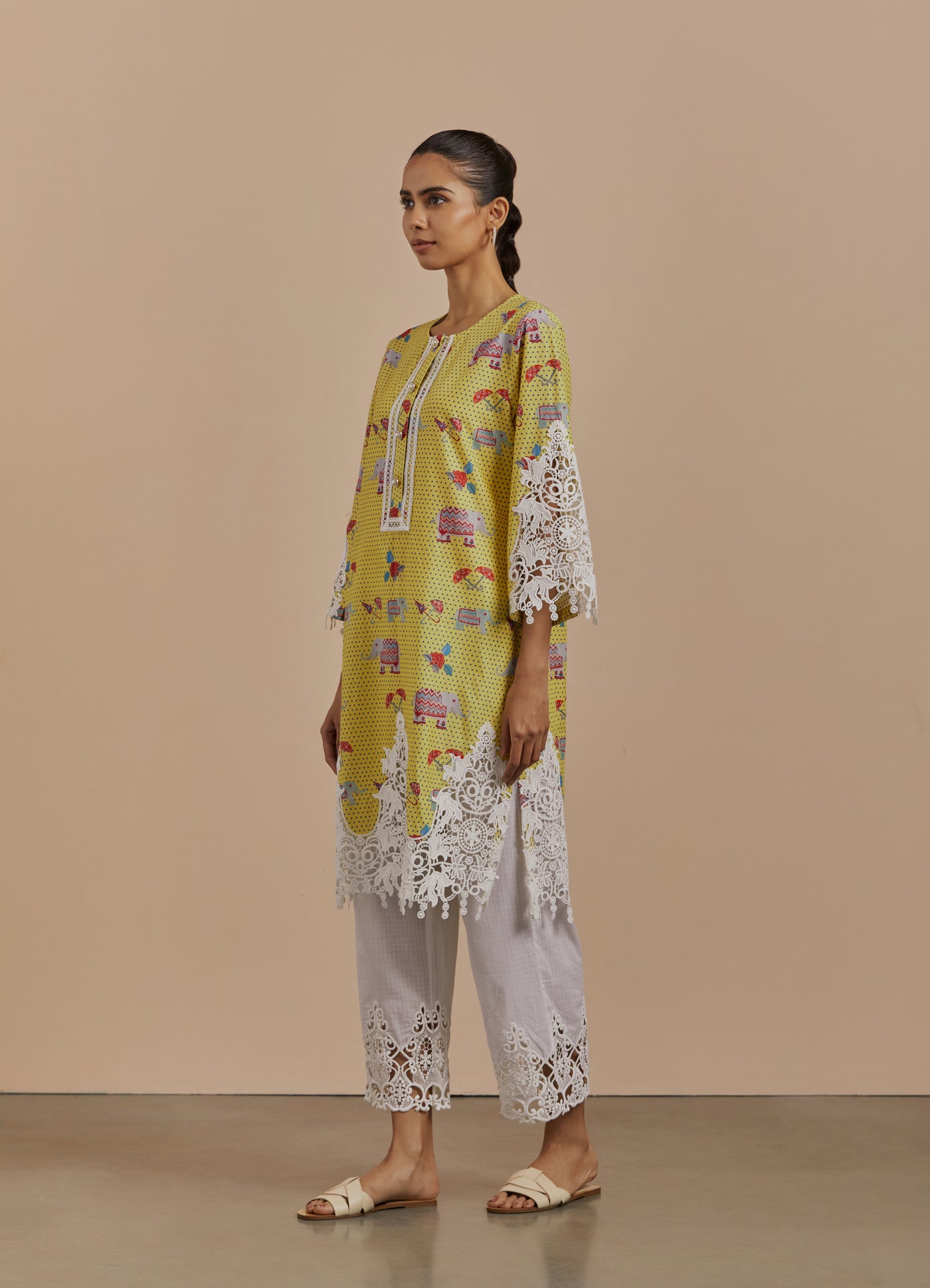 Revti Appliqué Kurta (Yellow)