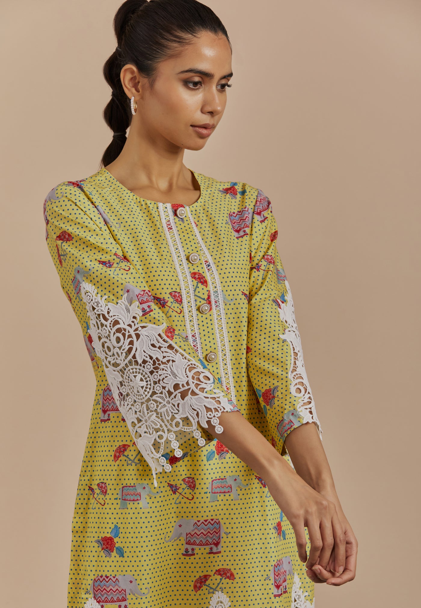 Revti Appliqué Kurta (Yellow)